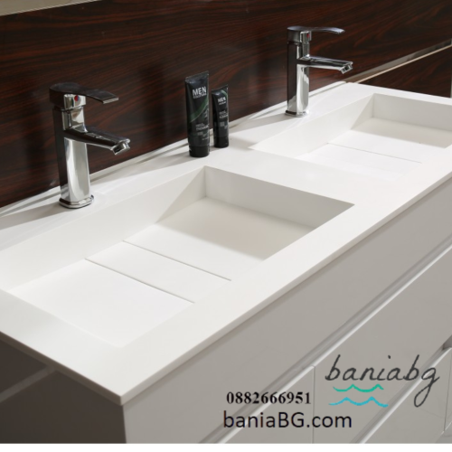 Долен конзолен PVC шкаф за баня от влагоустойчив материал с модерен дизайн