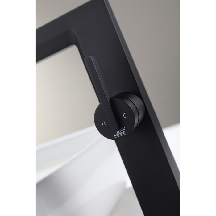 Месингов смесител Кони ICF 116223MB Черен мат - Image 3