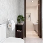 MODENA WHITE MATT ПОСТАВКА ЗА ТОАЛЕТНА ХАРТИЯ С КАПАК 3851WM - Image 2
